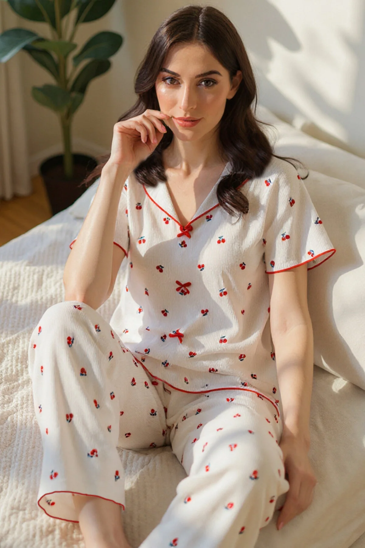 BELLA NOTTE Cotton Cherry Pattern V-Neck Pajamas Set