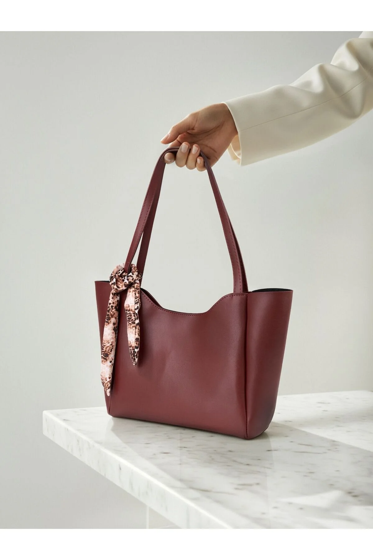 MYSTOBAG Scarf Zippered Shopper Hand and Shoulder Bag